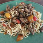 Kip ketjap met noodles de slowcooker