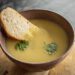 Linzensoep met venkel, courgette en bosui