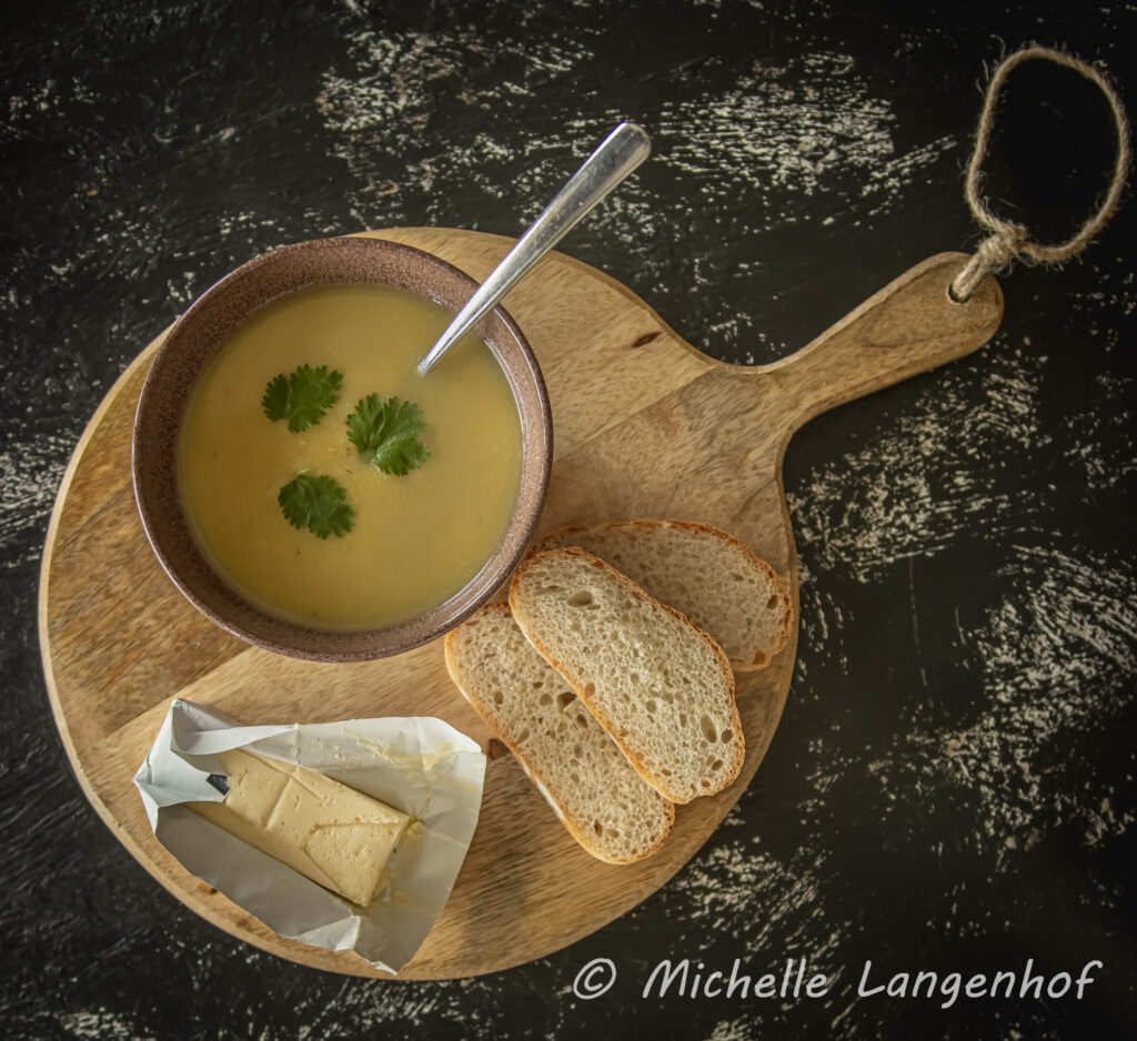 Linzensoep met courgette en venkelzaad