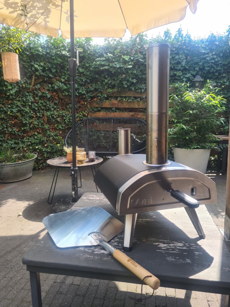 Pizzaoven-huren-Ooni-pellet-pizza-oven